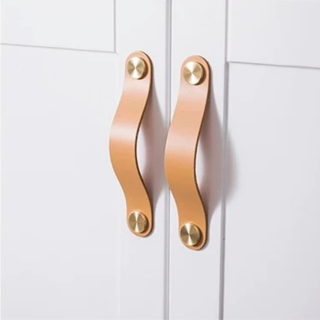 Leather & Brushed Brass Pull Handle - Tan